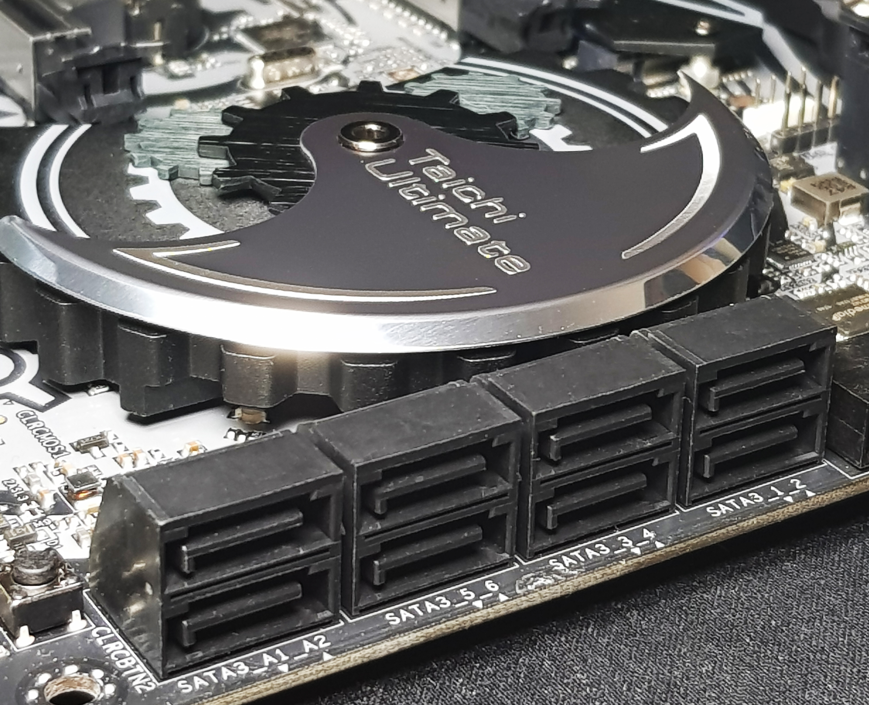 Visual Inspection - The ASRock X470 Taichi Ultimate Motherboard